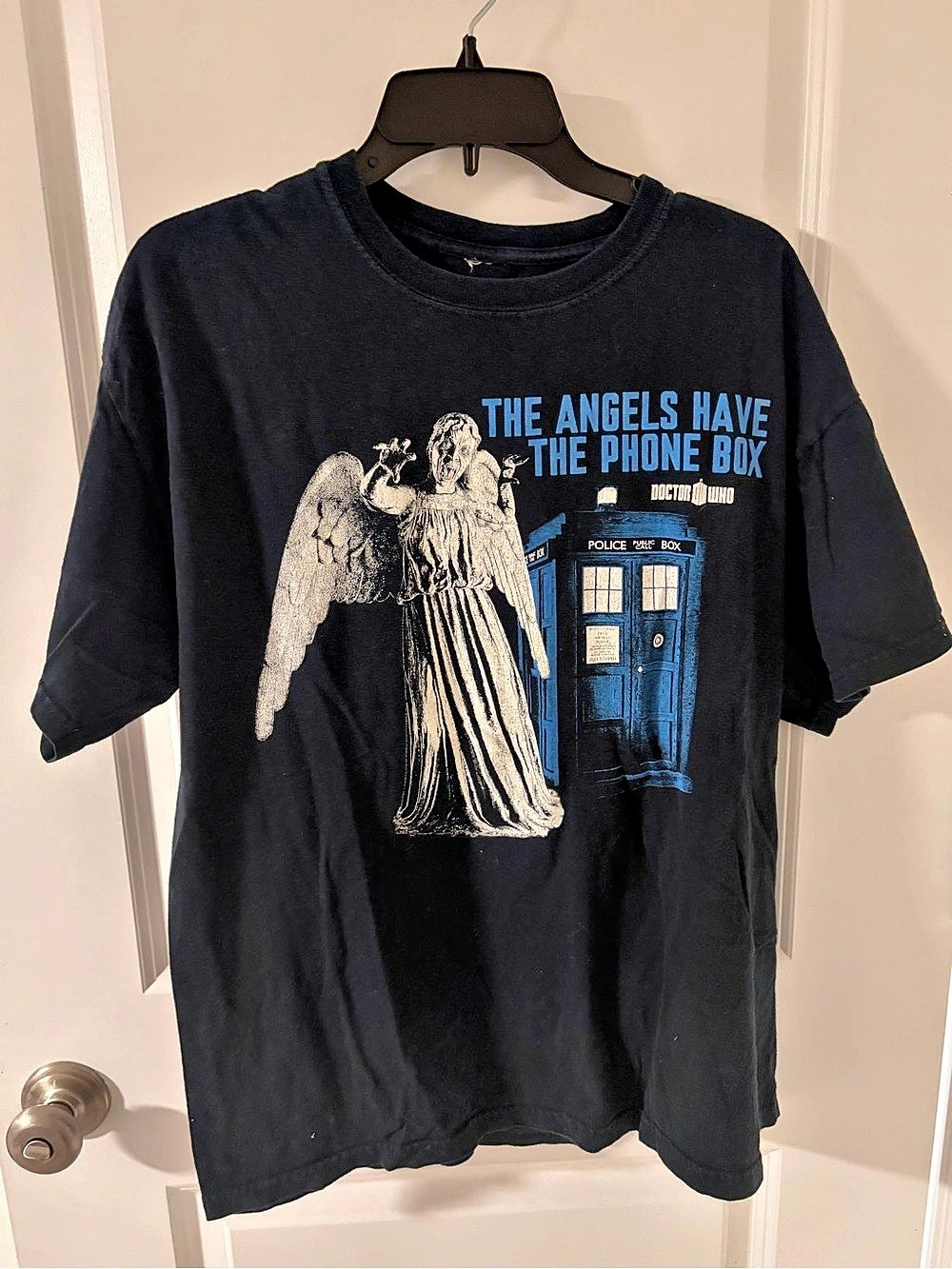 Doctor Who The Angels Have The Phone Box T-Shirt Black